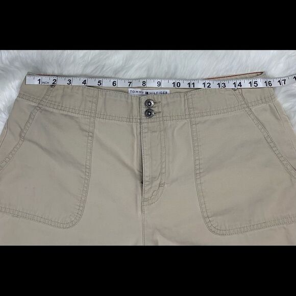 Tommy Hilfiger Women's Khaki Shorts Size 10 - Picture 4 of 7